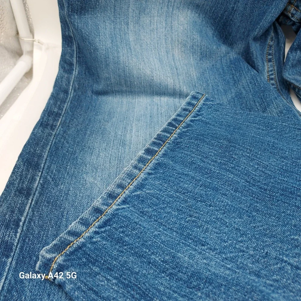 Guess Kennedy‎ Relaxed Tapered Jeans Mens 34x33 Medium Wash Blue Denim MB0A112D